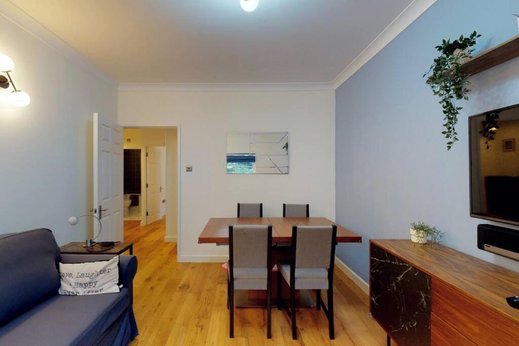 Lovely 2-Bedroom Flat Near Highgate London Ngoại thất bức ảnh