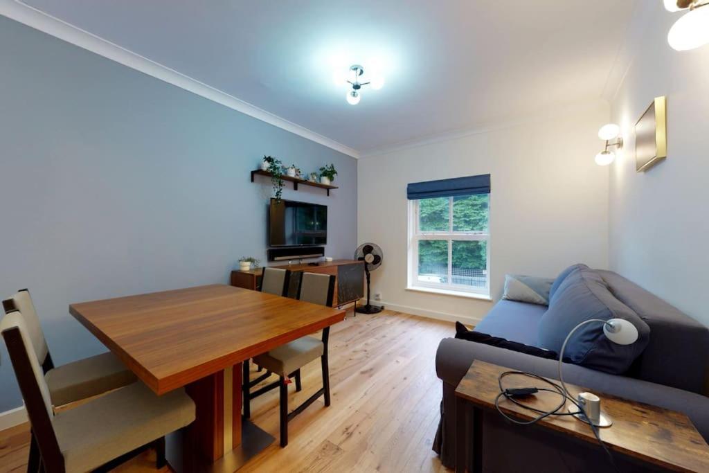 Lovely 2-Bedroom Flat Near Highgate London Ngoại thất bức ảnh